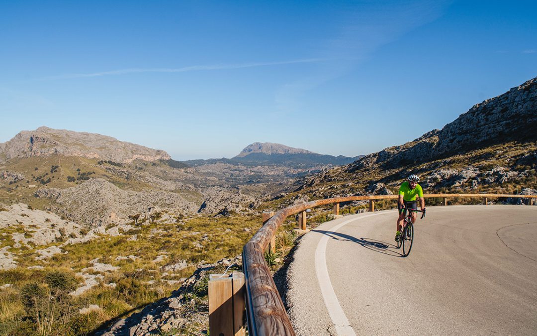 What is the best time of year for cycle touring in Mallorca?